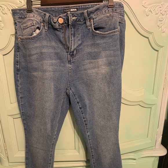 Size 16 fashion nova jeans - Picture 1 of 4